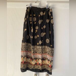 Vintage BENTLEY floral Black and Gold Women's Wrap Skirt